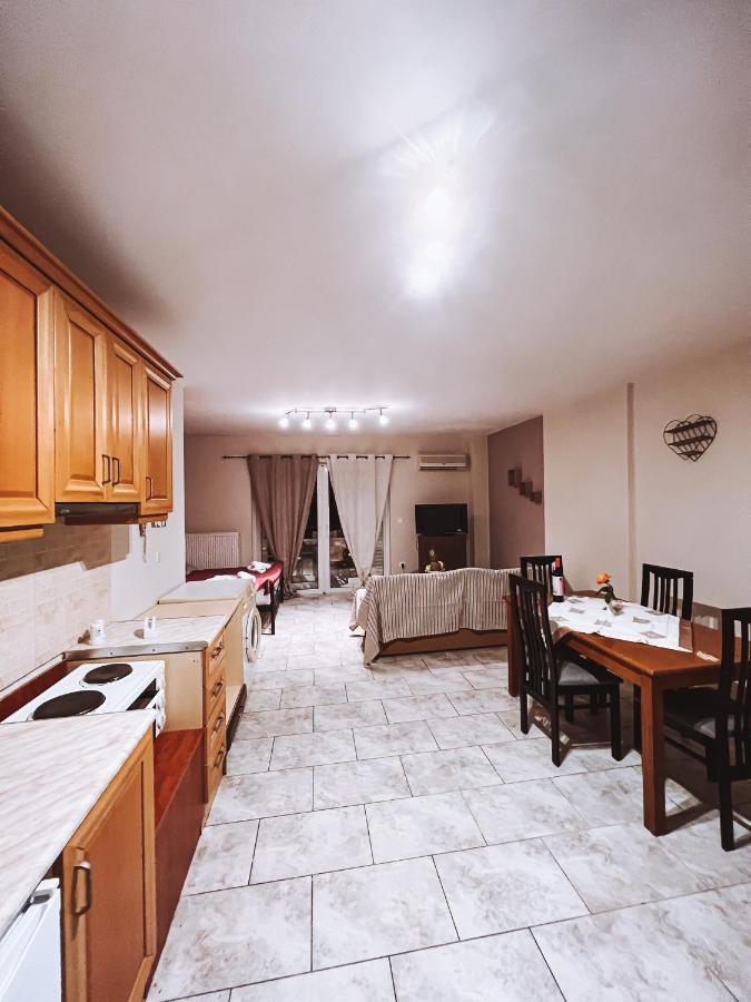 Picollino Apartment Xylokastro Ngoại thất bức ảnh
